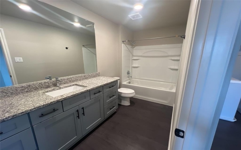 1804 Laurel Lane #9, Argyle, TX 76226, 4 Habitaciones Habitaciones , ,3 BañosBaños,Residential Lease,En Alquiler,1804 Laurel Lane,20940930