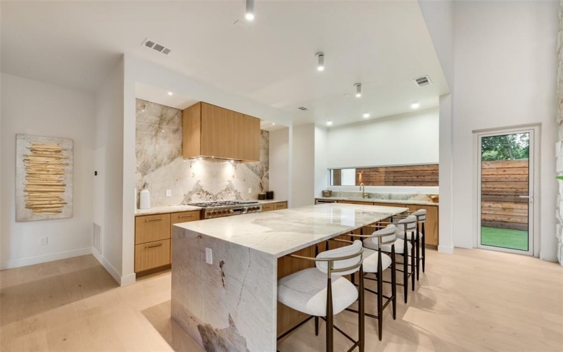 3821 Beechwood Lane, Dallas, TX 75220, 5 Habitaciones Habitaciones , ,6 BañosBaños,Residential,En Venta,3821 Beechwood Lane,20940977