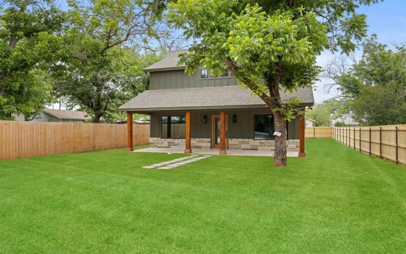 353 W Shirley Street, Stephenville, TX 76401, 3 Bedrooms Bedrooms, ,3 BathroomsBathrooms,Residential,For Sale,353 W Shirley Street,20940990