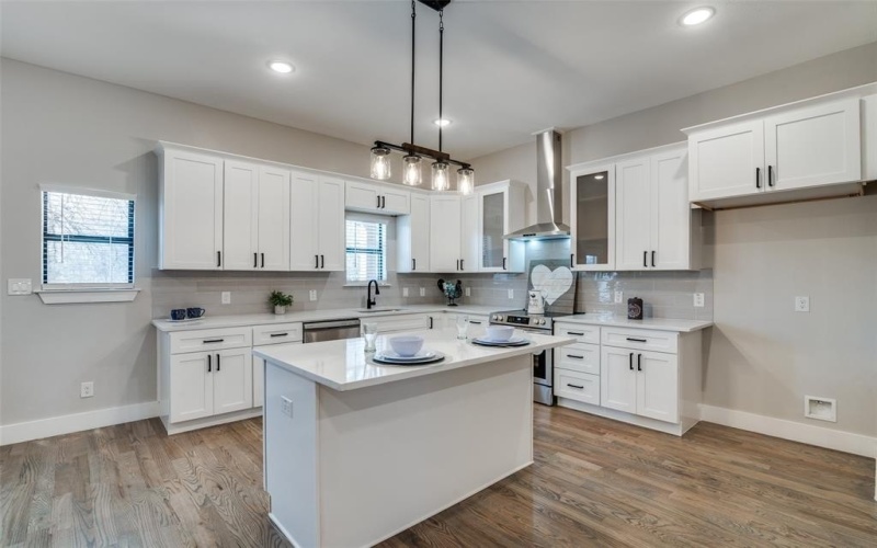 4610 3rd Street, Greenville, TX 75401, 4 Bedrooms Bedrooms, ,2 BathroomsBathrooms,Residential,For Sale,4610 3rd Street,20941051