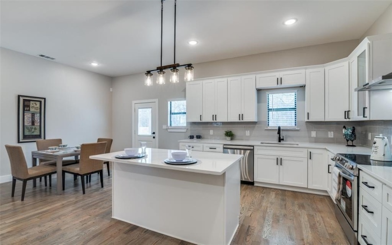4610 3rd Street, Greenville, TX 75401, 4 Bedrooms Bedrooms, ,2 BathroomsBathrooms,Residential,For Sale,4610 3rd Street,20941051