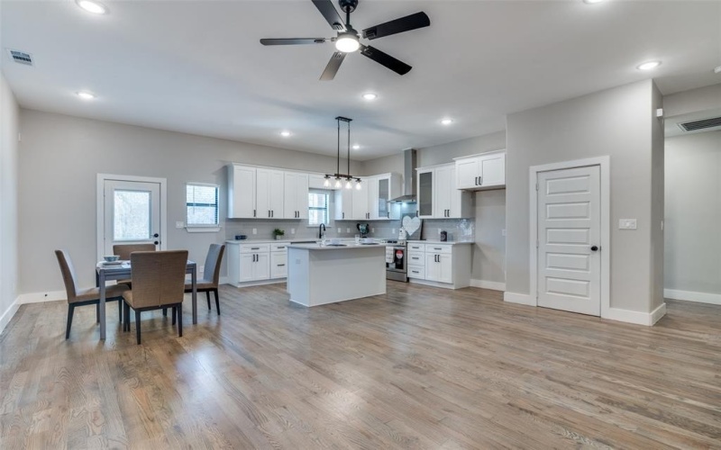 4610 3rd Street, Greenville, TX 75401, 4 Bedrooms Bedrooms, ,2 BathroomsBathrooms,Residential,For Sale,4610 3rd Street,20941051