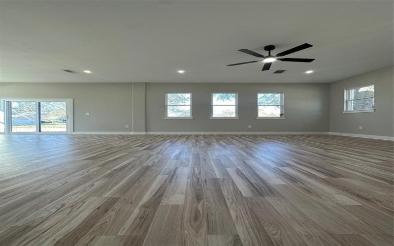 118 Little John, Gun Barrel City, TX 75156, 3 Bedrooms Bedrooms, ,2 BathroomsBathrooms,Residential,For Sale,118 Little John,20941097