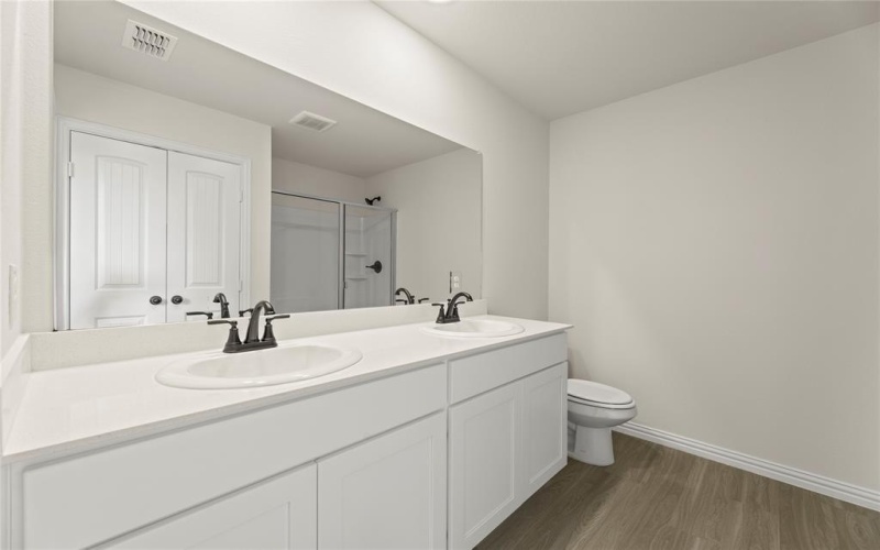 122 Doma Avenue, Greenville, TX 75402, 4 Habitaciones Habitaciones , ,3 BañosBaños,Residential,En Venta,122 Doma Avenue,20941600