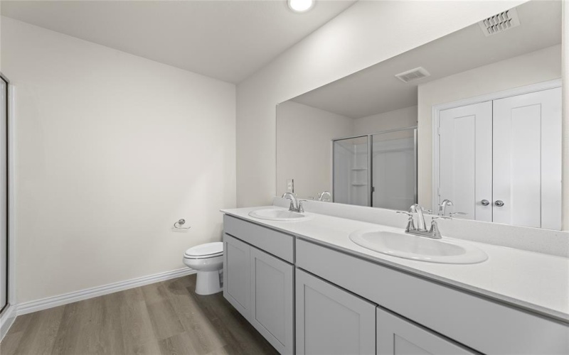 120 Doma Avenue, Greenville, TX 75402, 4 Habitaciones Habitaciones , ,3 BañosBaños,Residential,En Venta,120 Doma Avenue,20941615