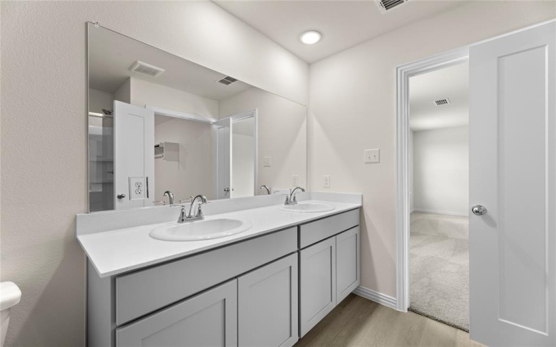 120 Doma Avenue, Greenville, TX 75402, 4 Habitaciones Habitaciones , ,3 BañosBaños,Residential,En Venta,120 Doma Avenue,20941615
