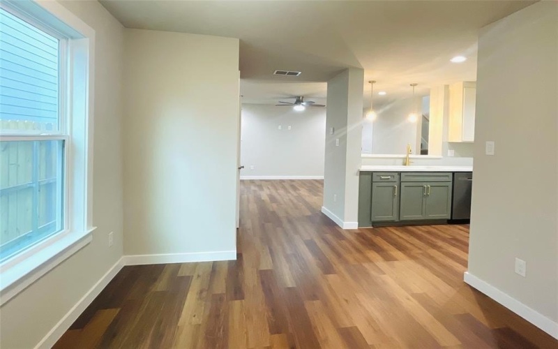 3246 Rutledge Street, Dallas, TX 75215, 4 Bedrooms Bedrooms, ,2 BathroomsBathrooms,Residential Lease,For Rent,3246 Rutledge Street,20941645