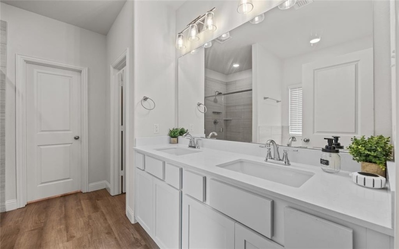 3732 Avenue J, Fort Worth, TX 76105, 3 Bedrooms Bedrooms, ,2 BathroomsBathrooms,Residential,For Sale,3732 Avenue J,20941659