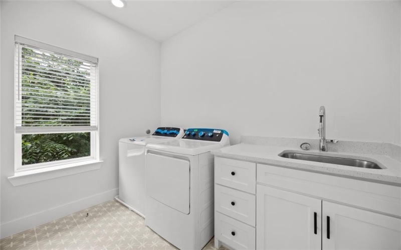 5105 Hohen Avenue, Dallas, TX 75215, 3 Bedrooms Bedrooms, ,3 BathroomsBathrooms,Residential Lease,For Rent,5105 Hohen Avenue,20941868