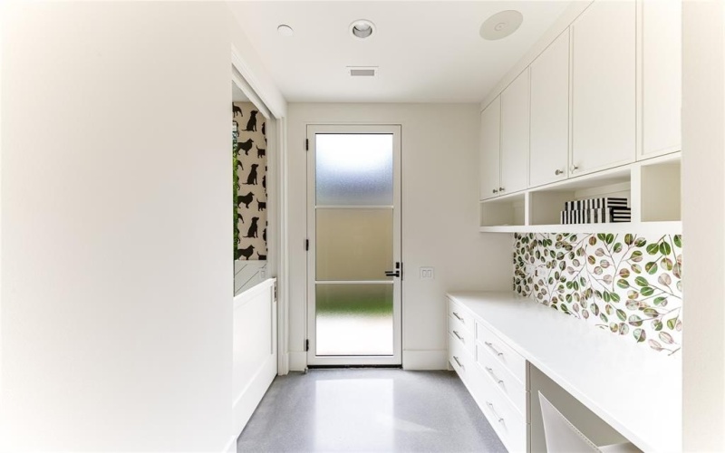 8404 Swananoah Road, Dallas, TX 75209, 5 Bedrooms Bedrooms, ,6 BathroomsBathrooms,Residential,For Sale,8404 Swananoah Road,20939609