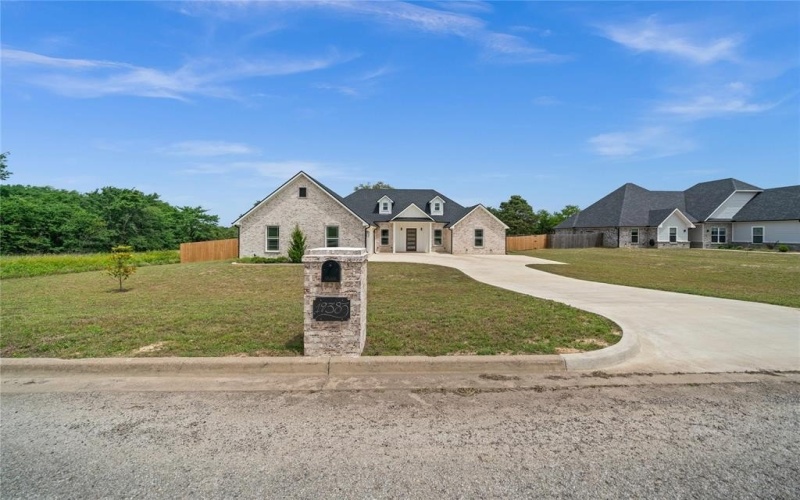 19383 Ridge Point, Lindale, TX 75771, 4 Bedrooms Bedrooms, ,5 BathroomsBathrooms,Residential,For Sale,19383 Ridge Point,20940408