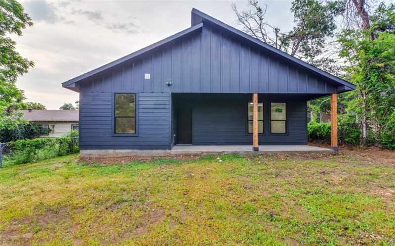 2614 Avenue G, Fort Worth, TX 76105, 3 Bedrooms Bedrooms, ,2 BathroomsBathrooms,Residential,For Sale,2614 Avenue G,20940685