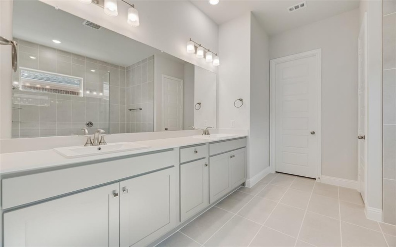 7111 Manhattan Drive, Rowlett, TX 75088, 3 Habitaciones Habitaciones , ,2 BañosBaños,Residential,En Venta,7111 Manhattan Drive,20940716