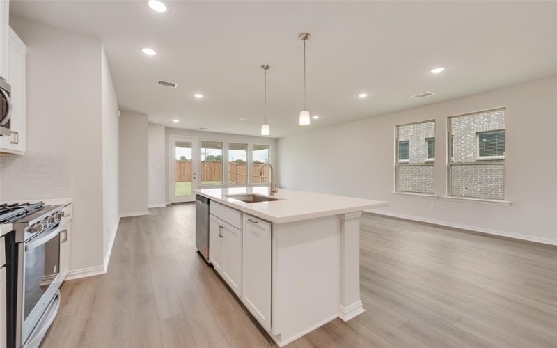 132 Ashbrook Street, Little Elm, TX 75068, 3 Bedrooms Bedrooms, ,2 BathroomsBathrooms,Residential,For Sale,132 Ashbrook Street,20940736