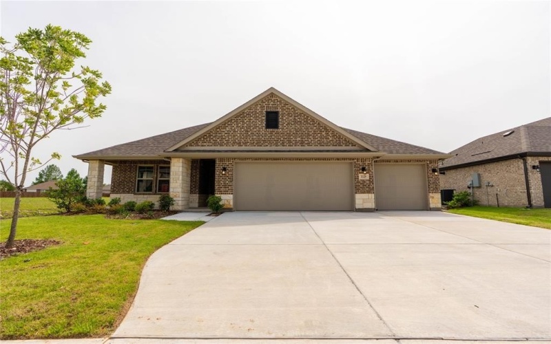 1129 Longhorn Lane, Forney, TX 75126, 4 Bedrooms Bedrooms, ,2 BathroomsBathrooms,Residential Lease,For Rent,1129 Longhorn Lane,20940763