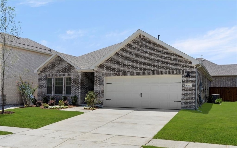 1719 Coachman Drive, Forney, TX 75126, 4 Bedrooms Bedrooms, ,2 BathroomsBathrooms,Residential,For Sale,1719 Coachman Drive,20940792
