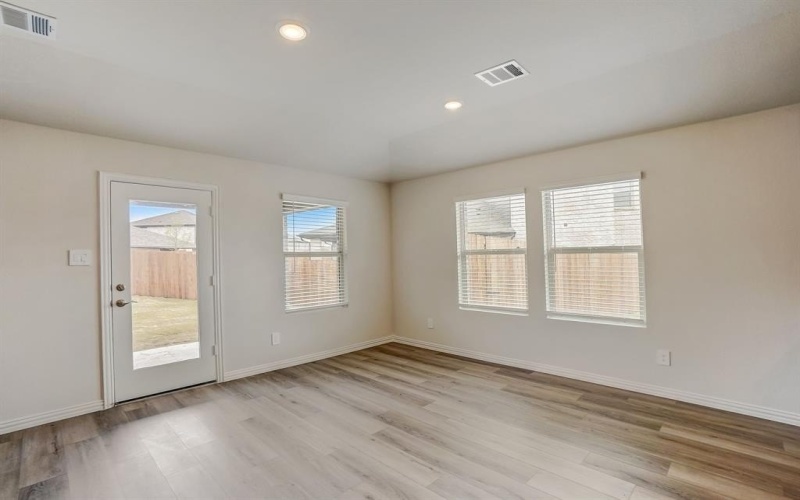 2231 Lone Star Lane, Seagoville, TX 75159, 4 Habitaciones Habitaciones , ,3 BañosBaños,Residential,En Venta,2231 Lone Star Lane,20940800