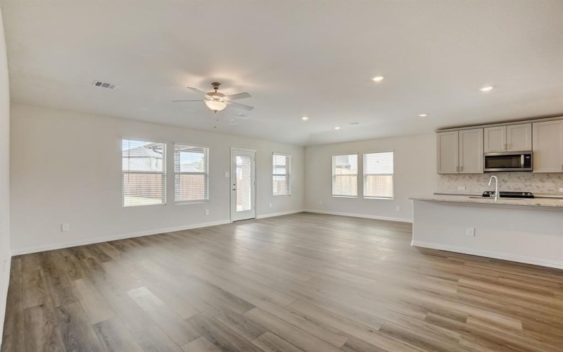 2231 Lone Star Lane, Seagoville, TX 75159, 4 Habitaciones Habitaciones , ,3 BañosBaños,Residential,En Venta,2231 Lone Star Lane,20940800