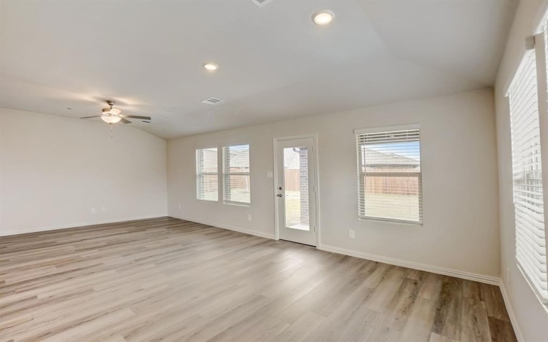 2231 Lone Star Lane, Seagoville, TX 75159, 4 Habitaciones Habitaciones , ,3 BañosBaños,Residential,En Venta,2231 Lone Star Lane,20940800