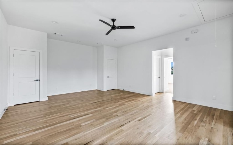 9234 San Fernando Way, Dallas, TX 75218, 4 Bedrooms Bedrooms, ,5 BathroomsBathrooms,Residential,For Sale,9234 San Fernando Way,20940810