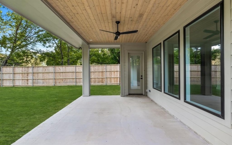 9234 San Fernando Way, Dallas, TX 75218, 4 Bedrooms Bedrooms, ,5 BathroomsBathrooms,Residential,For Sale,9234 San Fernando Way,20940810