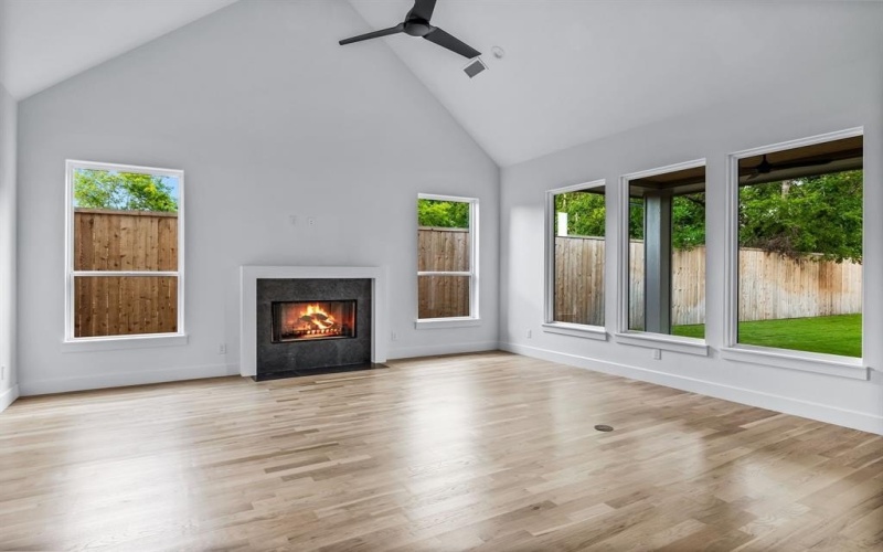 9234 San Fernando Way, Dallas, TX 75218, 4 Bedrooms Bedrooms, ,5 BathroomsBathrooms,Residential,For Sale,9234 San Fernando Way,20940810