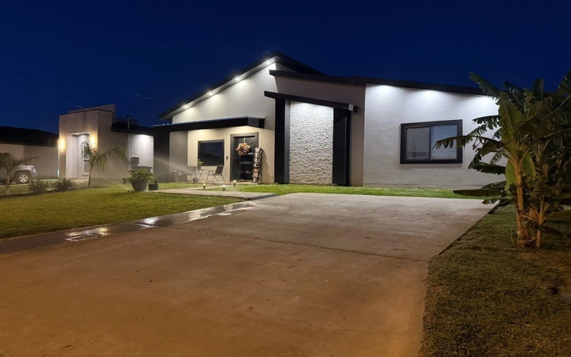 1042 COLON LANE, Eagle Pass, TX 78852, 3 Bedrooms Bedrooms, ,2 BathroomsBathrooms,Residential,For Sale,1042 COLON LANE,81278