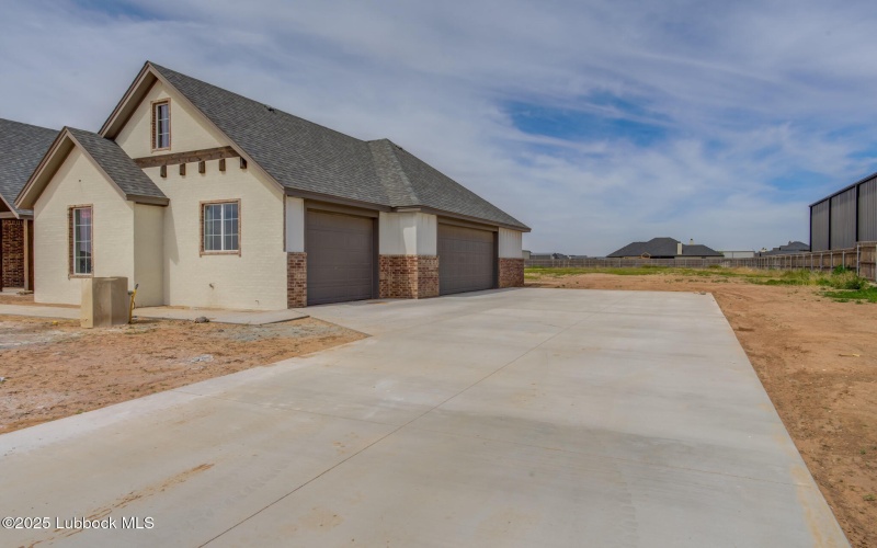 17020 County Rd 2110, Lubbock, TX 79423, 4 Bedrooms Bedrooms, ,3 BathroomsBathrooms,Residential,For Sale,17020 County Rd 2110,202554950