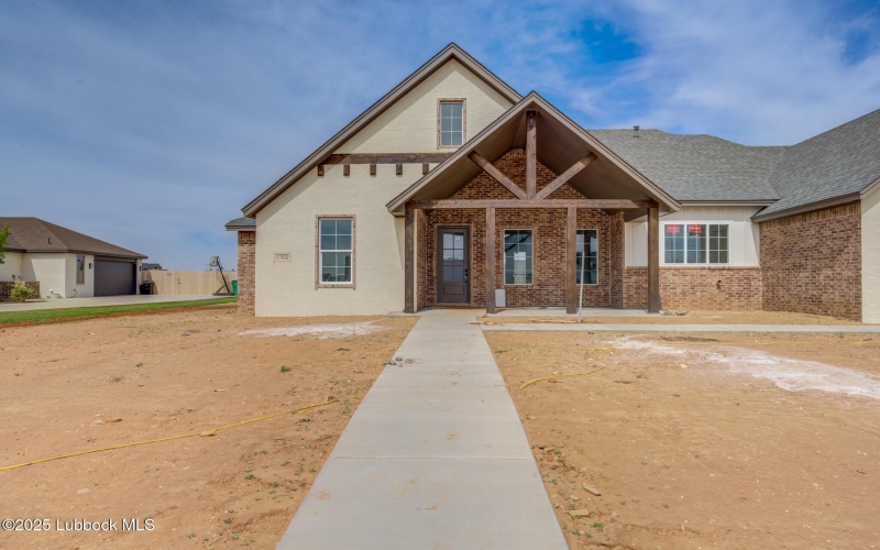 17020 County Rd 2110, Lubbock, TX 79423, 4 Bedrooms Bedrooms, ,3 BathroomsBathrooms,Residential,For Sale,17020 County Rd 2110,202554950