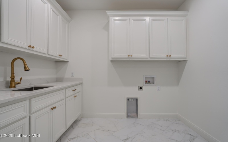 3121 County Rd 7660, Lubbock, TX 79423, 4 Bedrooms Bedrooms, ,3 BathroomsBathrooms,Residential,For Sale,3121 County Rd 7660,202554951