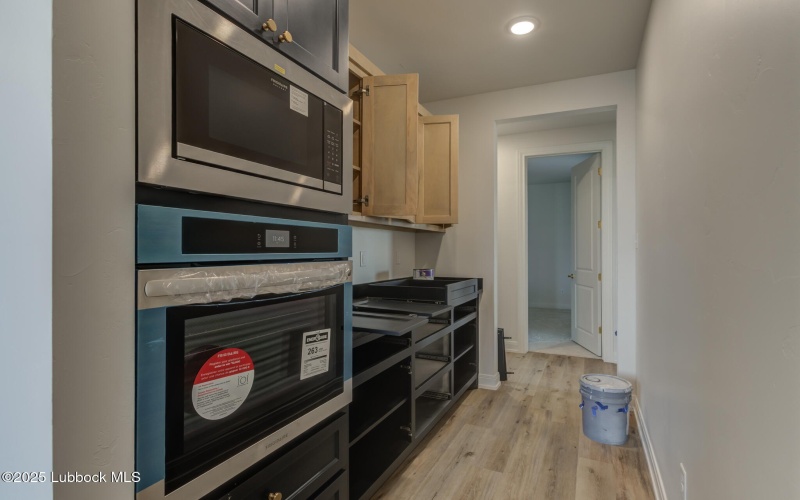 1008 County Rd 7710, Lubbock, TX 79423, 4 Bedrooms Bedrooms, ,3 BathroomsBathrooms,Residential,For Sale,1008 County Rd 7710,202554960