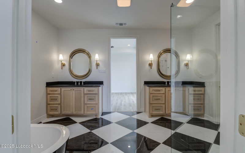 1008 County Rd 7710, Lubbock, TX 79423, 4 Bedrooms Bedrooms, ,3 BathroomsBathrooms,Residential,For Sale,1008 County Rd 7710,202554960