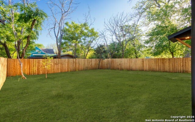 1126 Paso Hondo, San Antonio, TX 78202, 3 Habitaciones Habitaciones , ,2 BañosBaños,Residential,En Venta,1126 Paso Hondo,1868462
