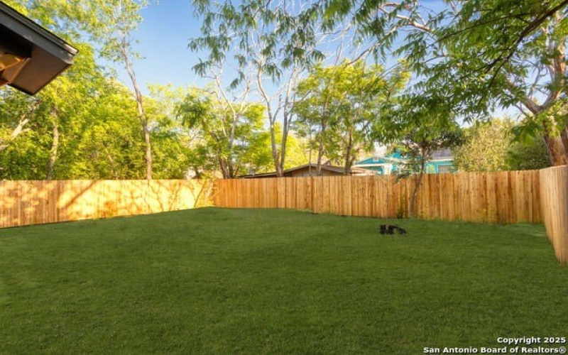 1126 Paso Hondo, San Antonio, TX 78202, 3 Habitaciones Habitaciones , ,2 BañosBaños,Residential,En Venta,1126 Paso Hondo,1868462
