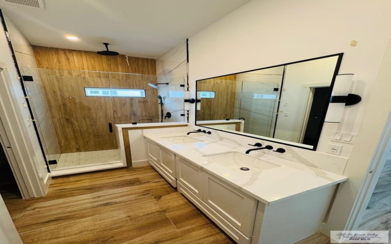 1220 MILANIA DR, LA FERIA, TX 78559, 3 Bedrooms Bedrooms, ,2 BathroomsBathrooms,Residential,For Sale,1220 MILANIA DR,29763952