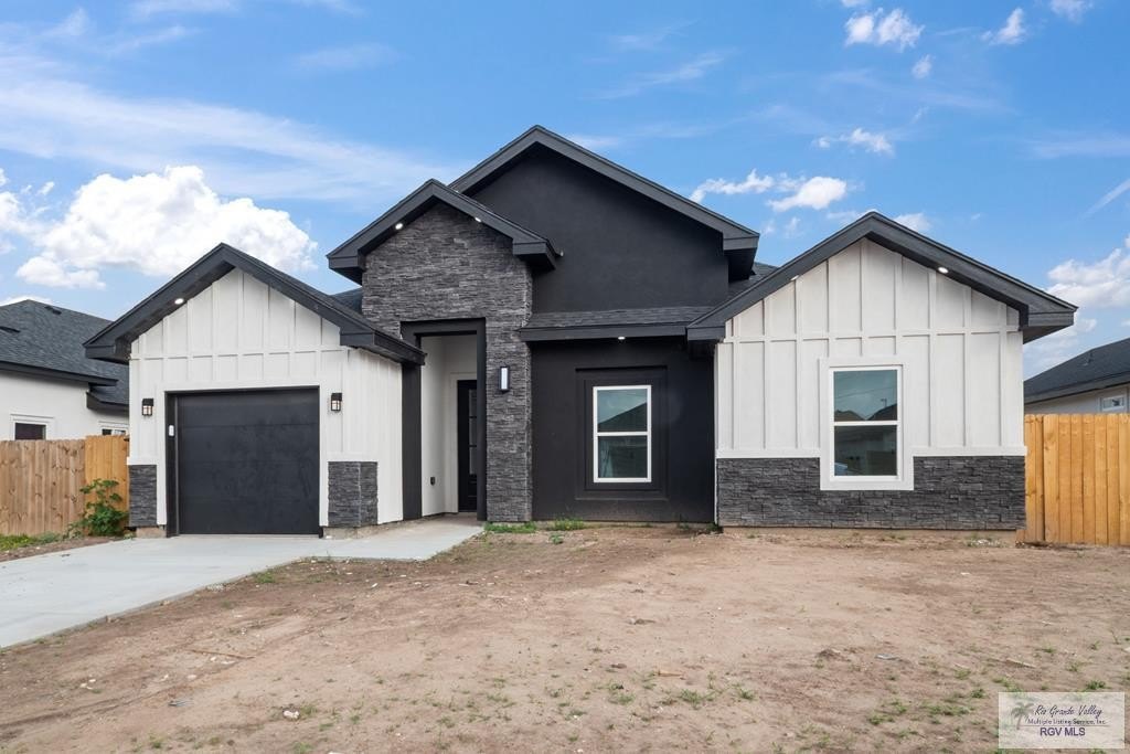 2748 N NEEL DR, BROWNSVILLE, TX 78526, 3 Bedrooms Bedrooms, ,2 BathroomsBathrooms,Residential,For Sale,2748 N NEEL DR,29764764