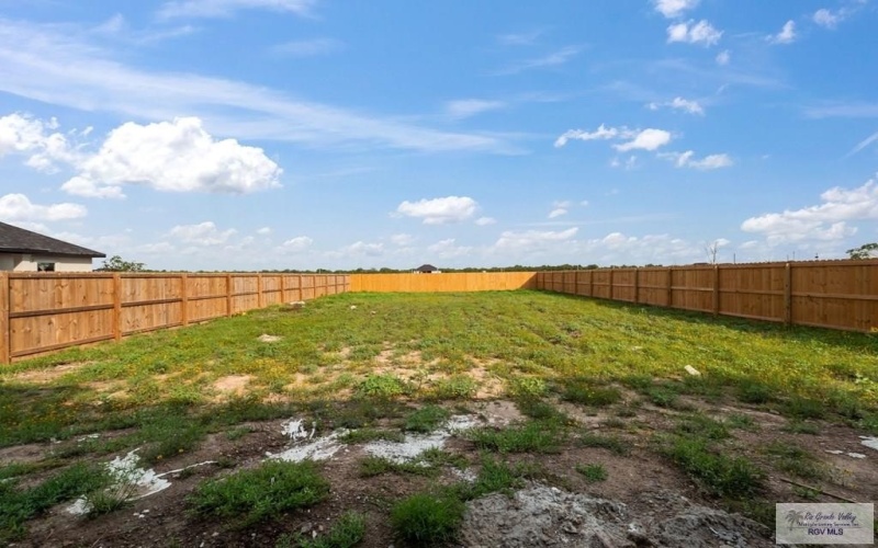 2748 N NEEL DR, BROWNSVILLE, TX 78526, 3 Bedrooms Bedrooms, ,2 BathroomsBathrooms,Residential,For Sale,2748 N NEEL DR,29764764