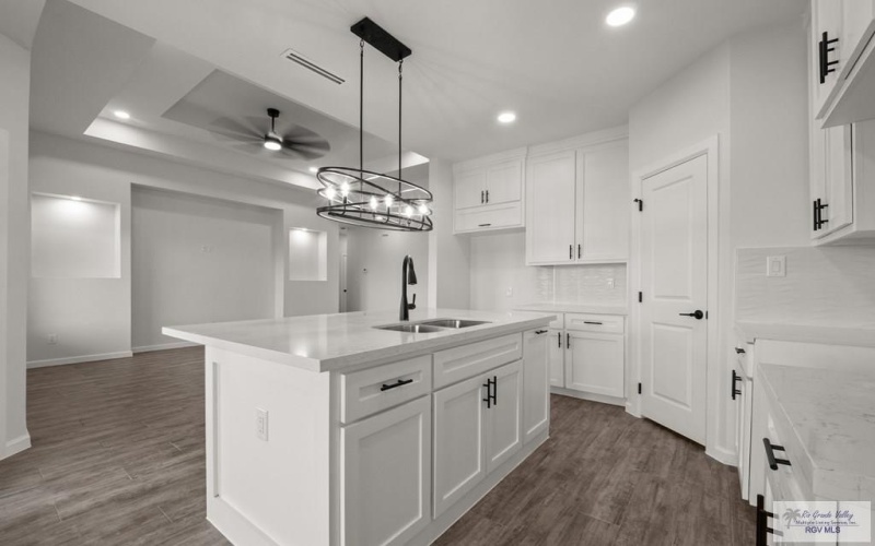 2748 N NEEL DR, BROWNSVILLE, TX 78526, 3 Bedrooms Bedrooms, ,2 BathroomsBathrooms,Residential,For Sale,2748 N NEEL DR,29764764