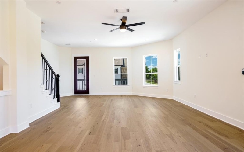 270 Harris Street, Lewisville, TX 75057, 3 Habitaciones Habitaciones , ,3 BañosBaños,Residential,En Venta,270 Harris Street,20930453