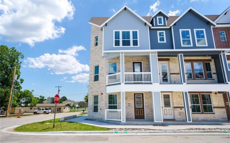 270 Harris Street, Lewisville, TX 75057, 3 Habitaciones Habitaciones , ,3 BañosBaños,Residential,En Venta,270 Harris Street,20930453