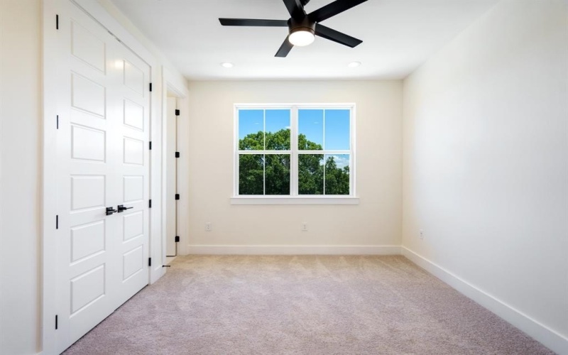 270 Harris Street, Lewisville, TX 75057, 3 Habitaciones Habitaciones , ,3 BañosBaños,Residential,En Venta,270 Harris Street,20930453