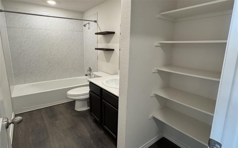 300 Ginger Avenue, Anna, TX 75409, 4 Habitaciones Habitaciones , ,2 BañosBaños,Residential Lease,En Alquiler,300 Ginger Avenue,20933285