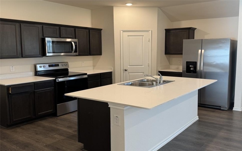 300 Ginger Avenue, Anna, TX 75409, 4 Habitaciones Habitaciones , ,2 BañosBaños,Residential Lease,En Alquiler,300 Ginger Avenue,20933285