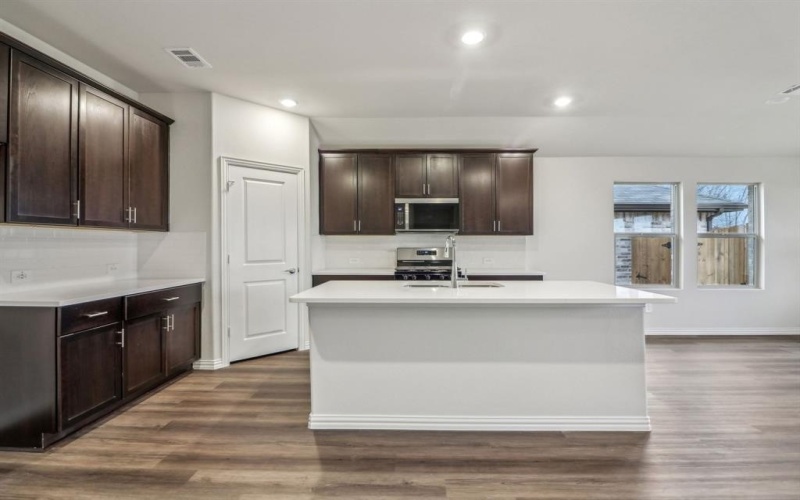 968 Linden Court, Lavon, TX 75166, 4 Bedrooms Bedrooms, ,3 BathroomsBathrooms,Residential,For Sale,968 Linden Court,20940782