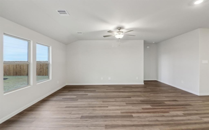 968 Linden Court, Lavon, TX 75166, 4 Bedrooms Bedrooms, ,3 BathroomsBathrooms,Residential,For Sale,968 Linden Court,20940782
