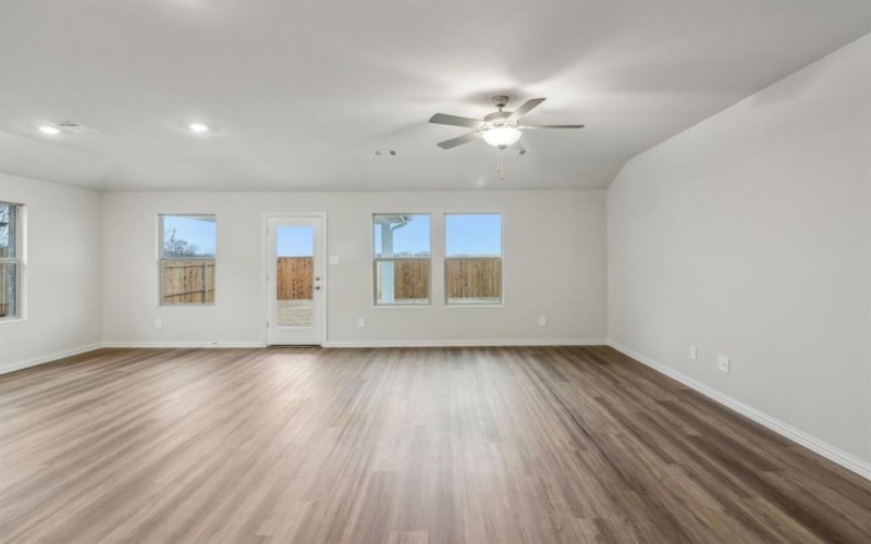 968 Linden Court, Lavon, TX 75166, 4 Bedrooms Bedrooms, ,3 BathroomsBathrooms,Residential,For Sale,968 Linden Court,20940782