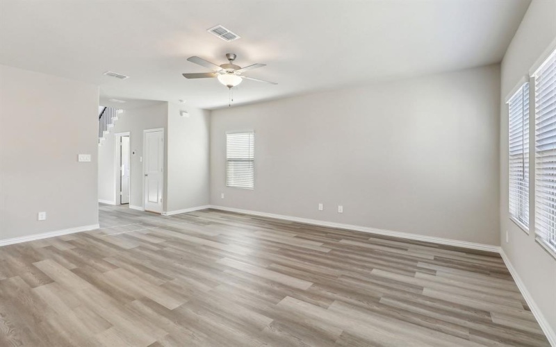 975 Dayflower Court, Lavon, TX 75166, 3 Bedrooms Bedrooms, ,2 BathroomsBathrooms,Residential,For Sale,975 Dayflower Court,20940789