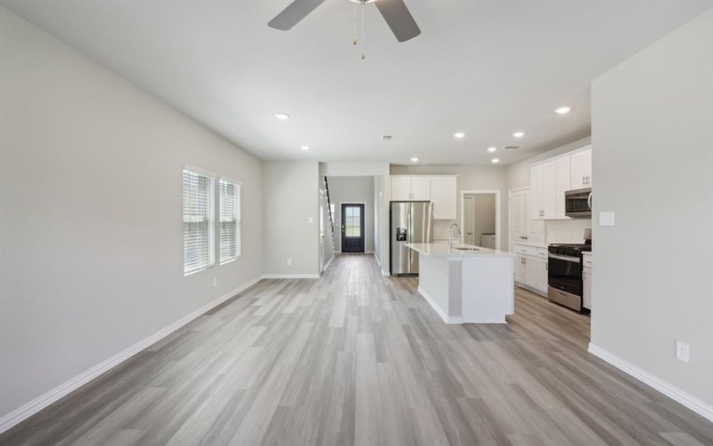 951 Dayflower Court, Lavon, TX 75166, 4 Bedrooms Bedrooms, ,2 BathroomsBathrooms,Residential,For Sale,951 Dayflower Court,20940798