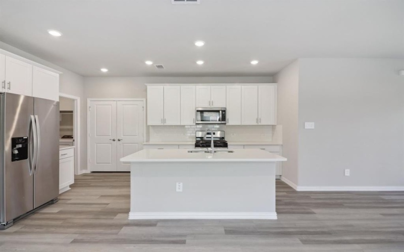 951 Dayflower Court, Lavon, TX 75166, 4 Bedrooms Bedrooms, ,2 BathroomsBathrooms,Residential,For Sale,951 Dayflower Court,20940798