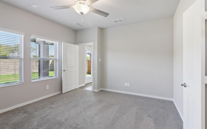 951 Dayflower Court, Lavon, TX 75166, 4 Bedrooms Bedrooms, ,2 BathroomsBathrooms,Residential,For Sale,951 Dayflower Court,20940798